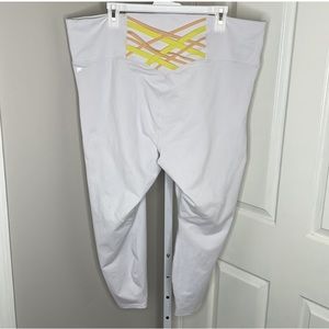 Fabletics 24” crop leggings XXL